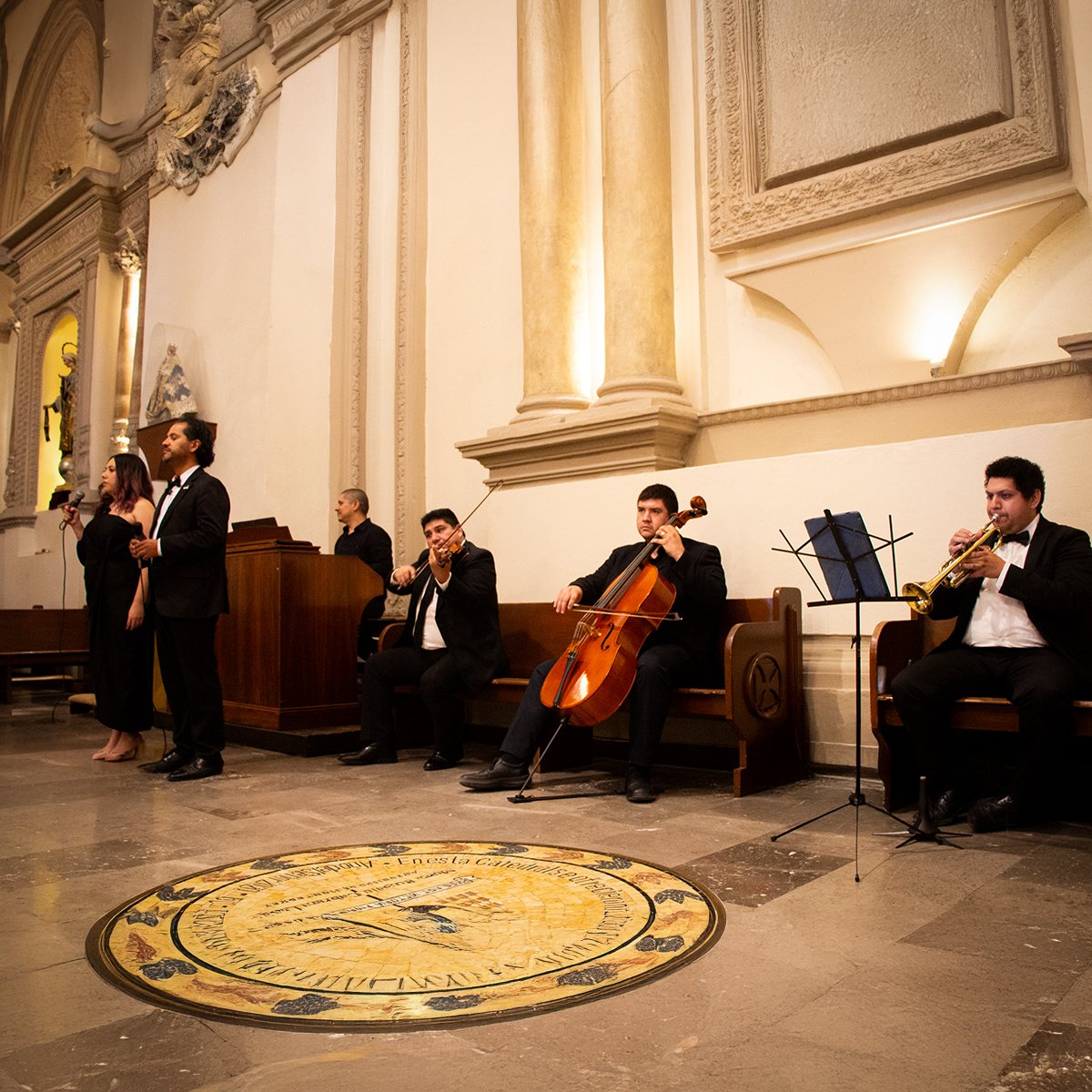 Música en vivo para ceremonia religiosa