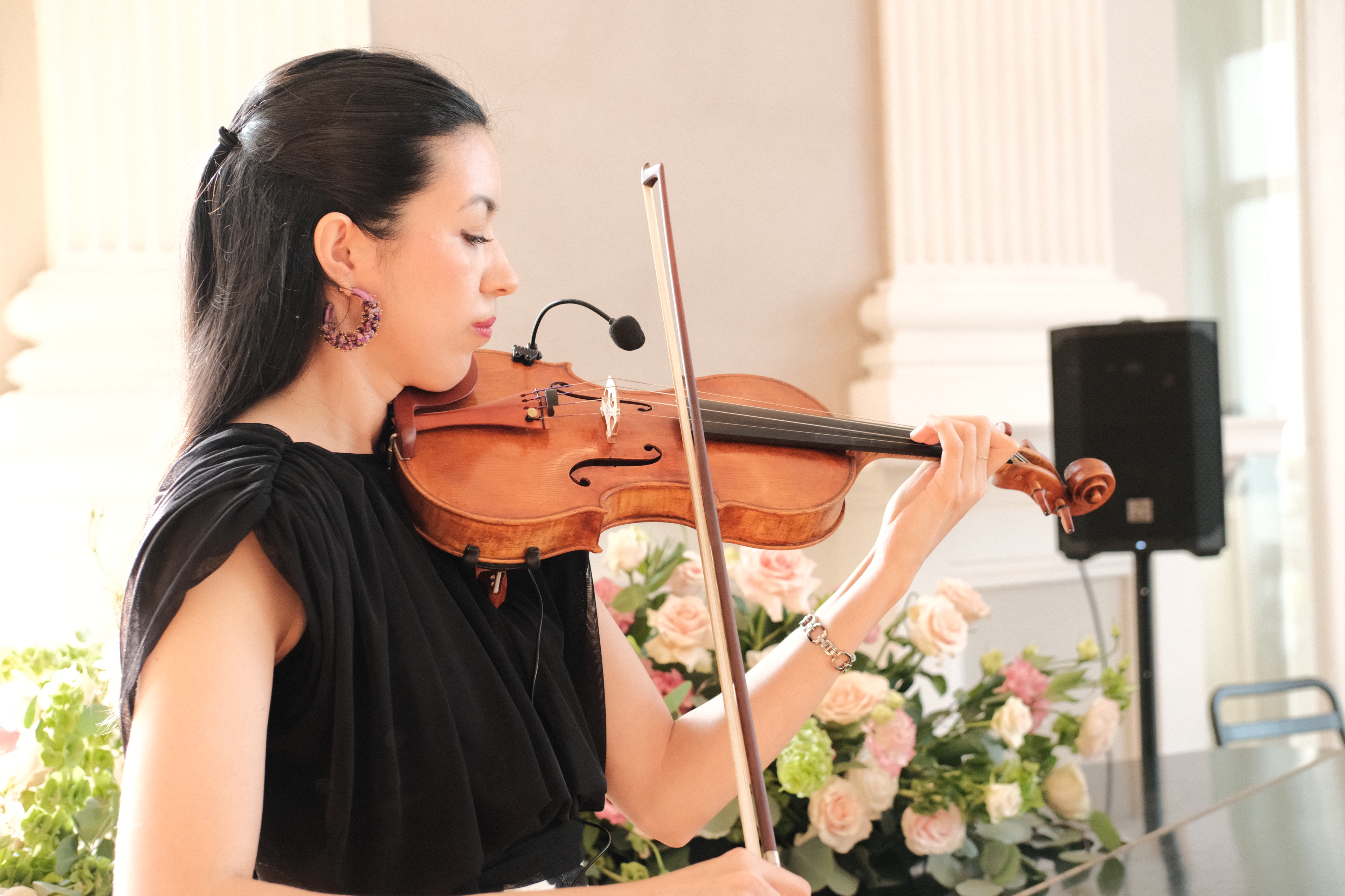 Violinista de ODRES tocando en evento corporativo en Monterrey